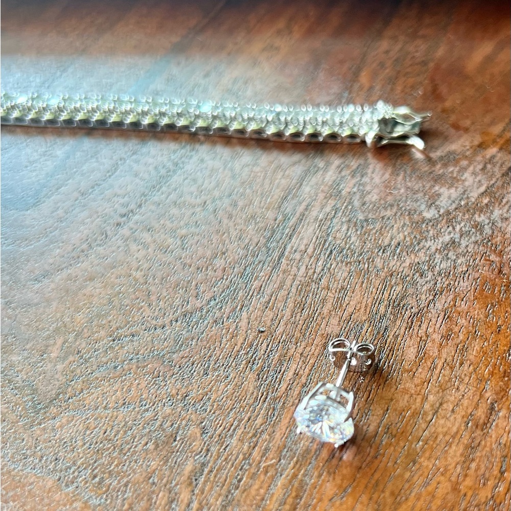 Flux Diamond Stud Earrings And Bracelet